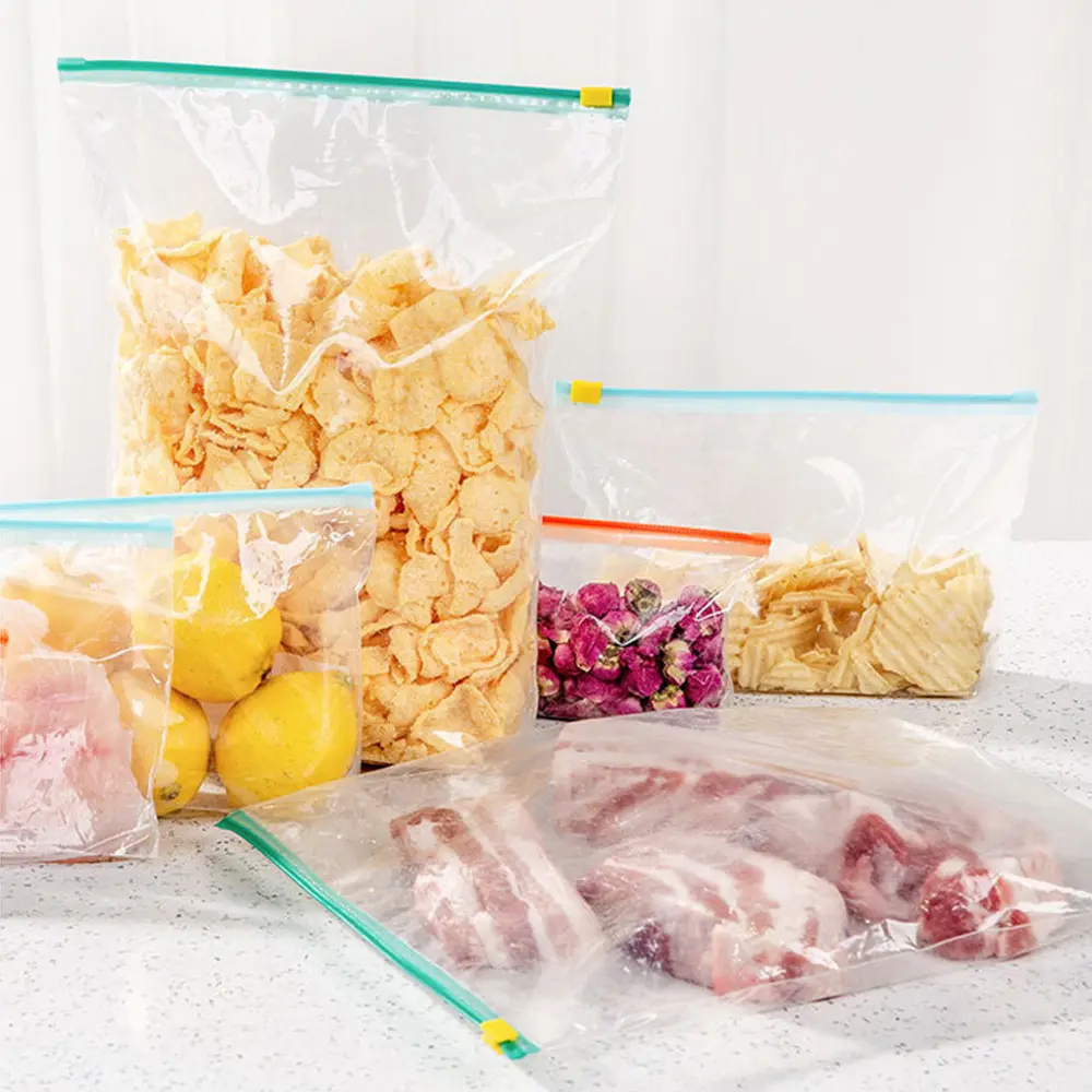 Запечатанный пакет с продуктами